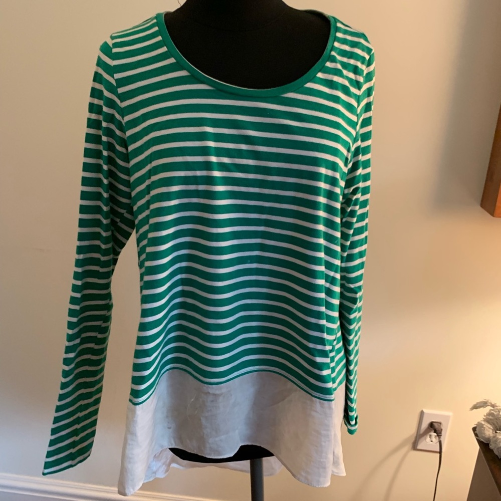 Green and white tunic